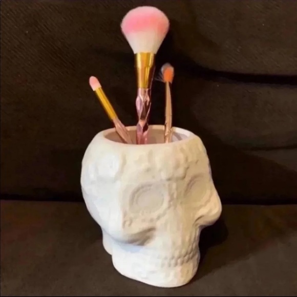 Sugar Skull Make up Brush Holder - Picture 1 of 2